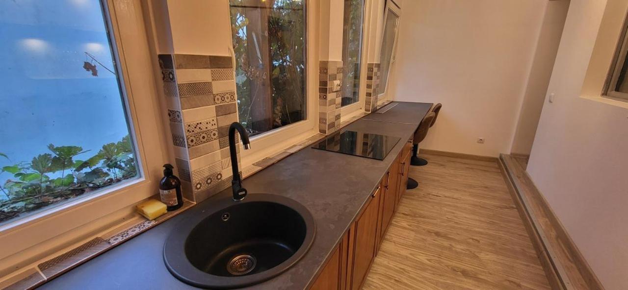בוקרשט Cotroceni Accommodations Upstairs מראה חיצוני תמונה
